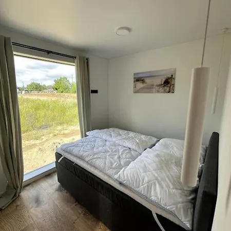 Flora بيت للعطل