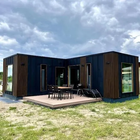 بيت للعطل Flora