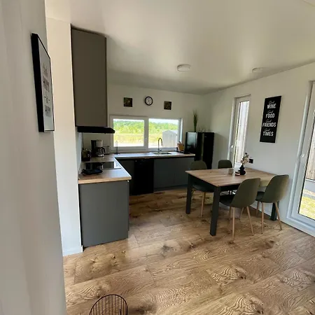 Flora بيت للعطل Altefähr